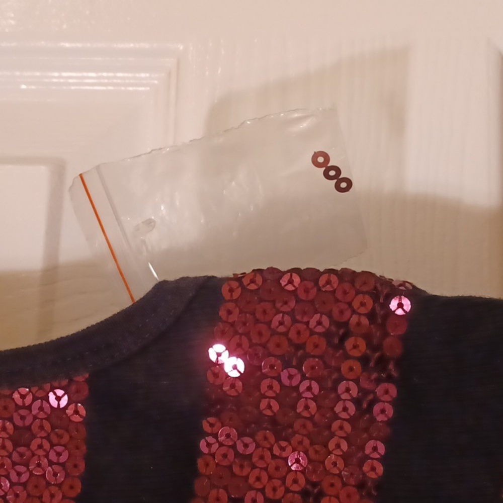 Womens no sleeve top large - Picture 3 of 4